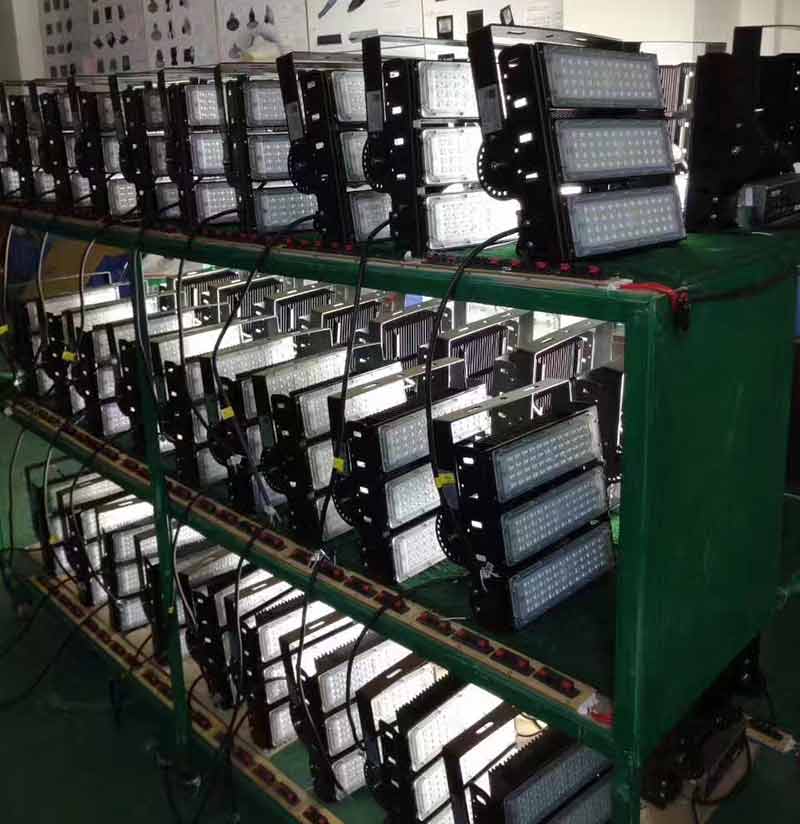 High Intensity China 150W LED High Mast Lamp Company