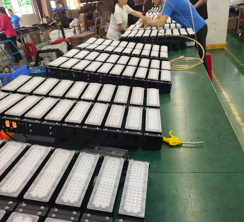 2000W Extremely Bright High Mast LED Flood Light Supplier