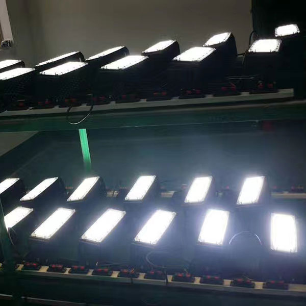 Best Quality 50W Outdoor IP66 LED High Mast Luminaire