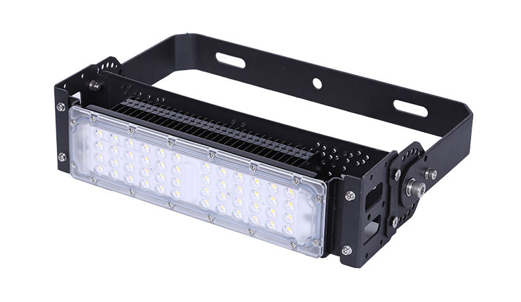 Best Quality 50W Outdoor IP66 LED High Mast Luminaire